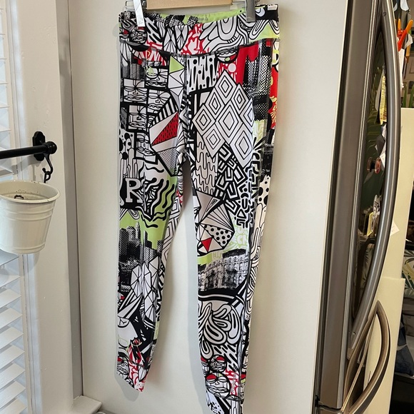 Unique Reebok Graffiti Speedwick leggings - Picture 1 of 5